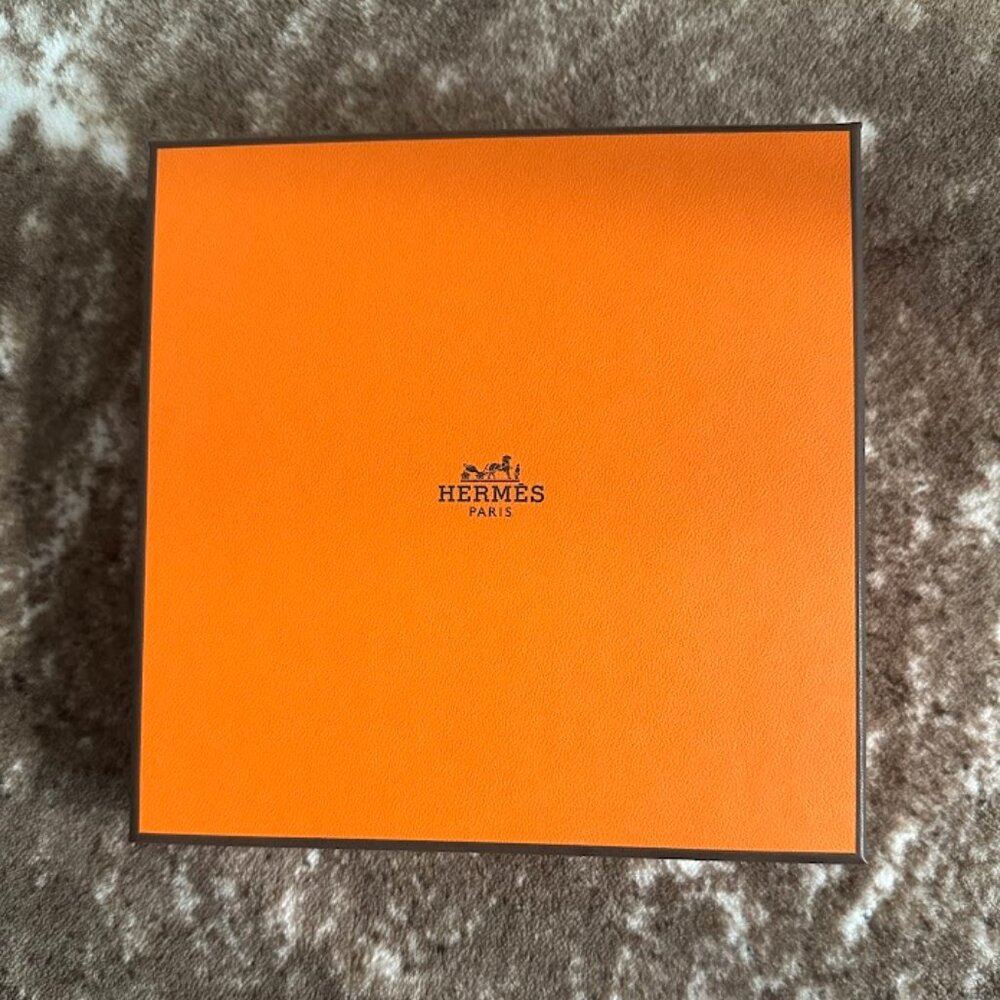 HERMES Luxury Designer Empty Storage Box Gift Box Size 6 x 6 x 1 inch